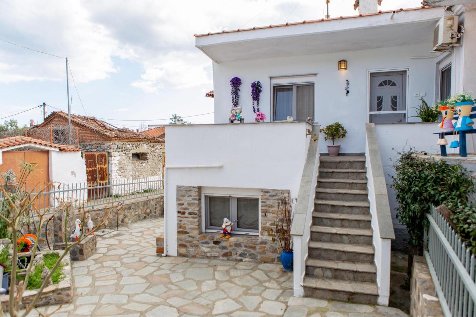 Titika House Guest House Vrasná Екстериор снимка