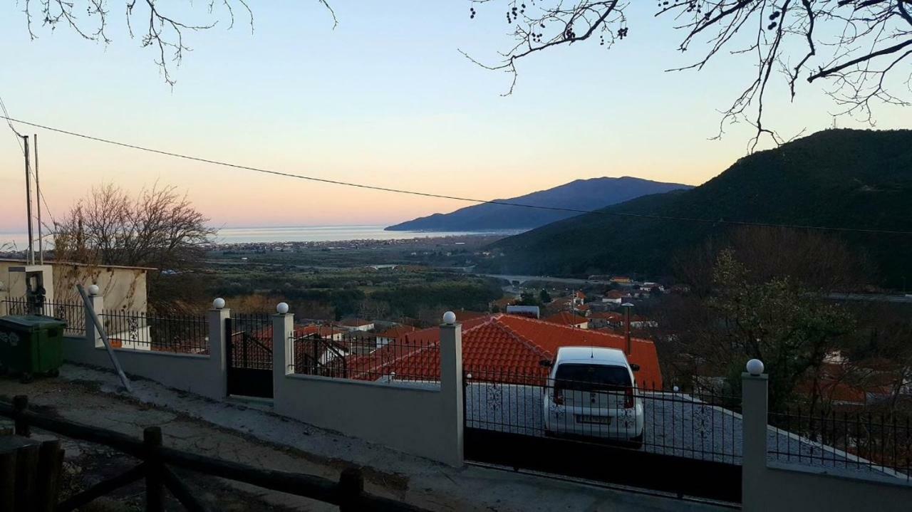 Titika House Guest House Vrasná Екстериор снимка